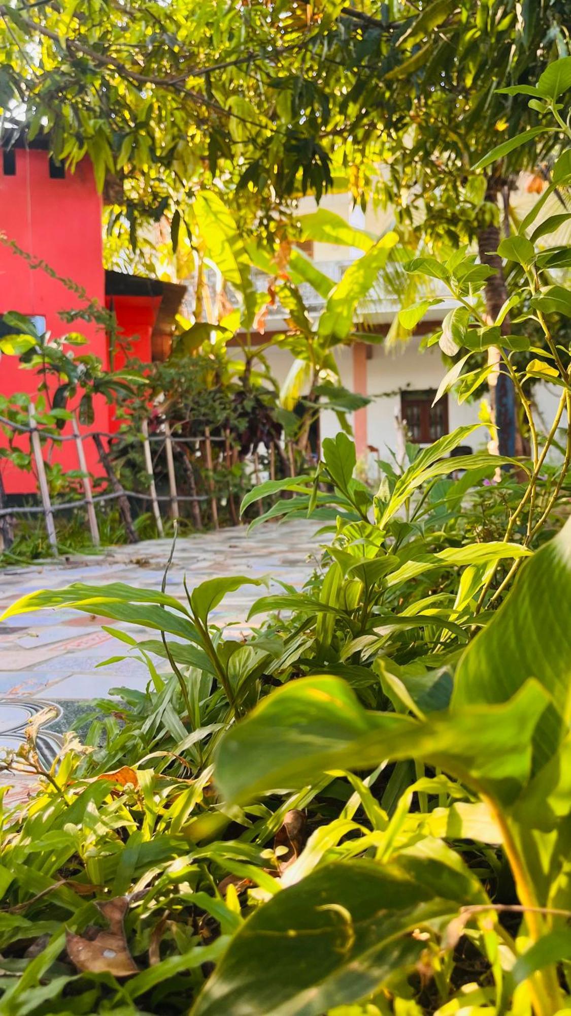 Lobster Inn Trincomalee Luaran gambar