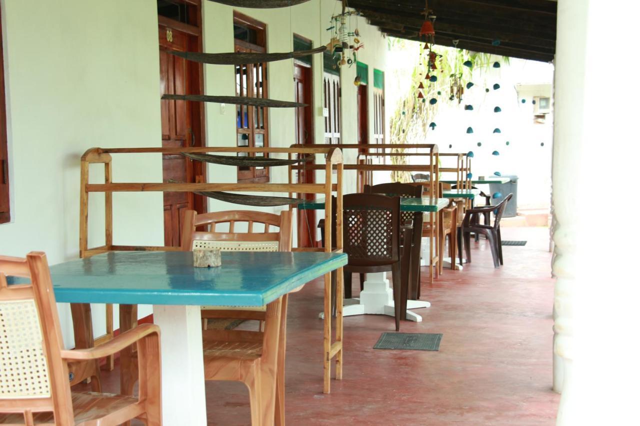 Lobster Inn Trincomalee Luaran gambar